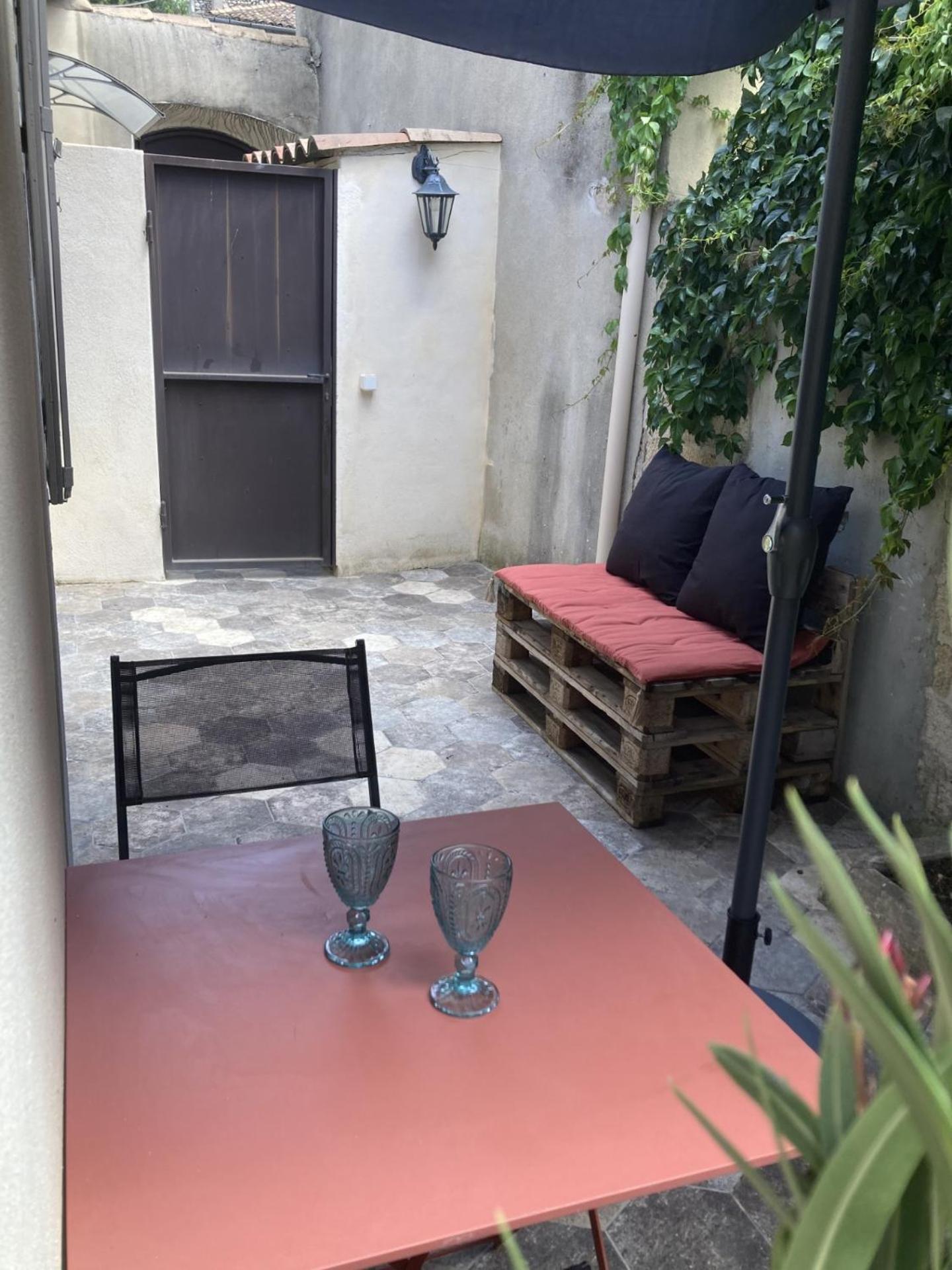 Le Studio D'Auguste- Coeur De Nimes-Chaleureux-Emplacement Ideal Экстерьер фото